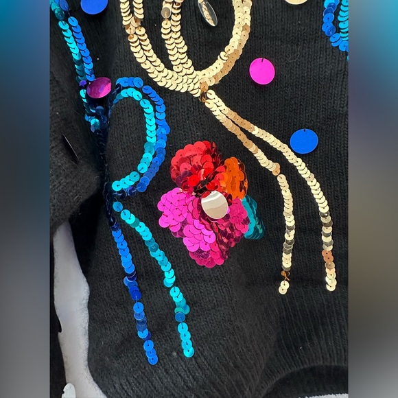 Vintage Cropped Sweater (Large) - Picture 2 of 4